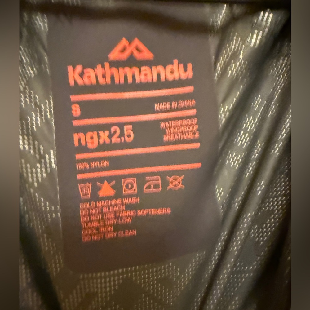 Kathmandu Women's NGx2.5 Waterproof Jacket in Black - Picture 4 of 10